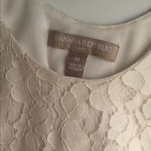 🎀BANANA REPUBLIC LACE TANK🎀
